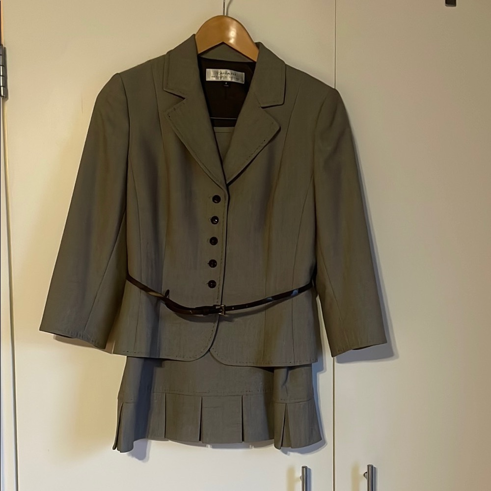 Women's Tahari Blazer and Skirt Set